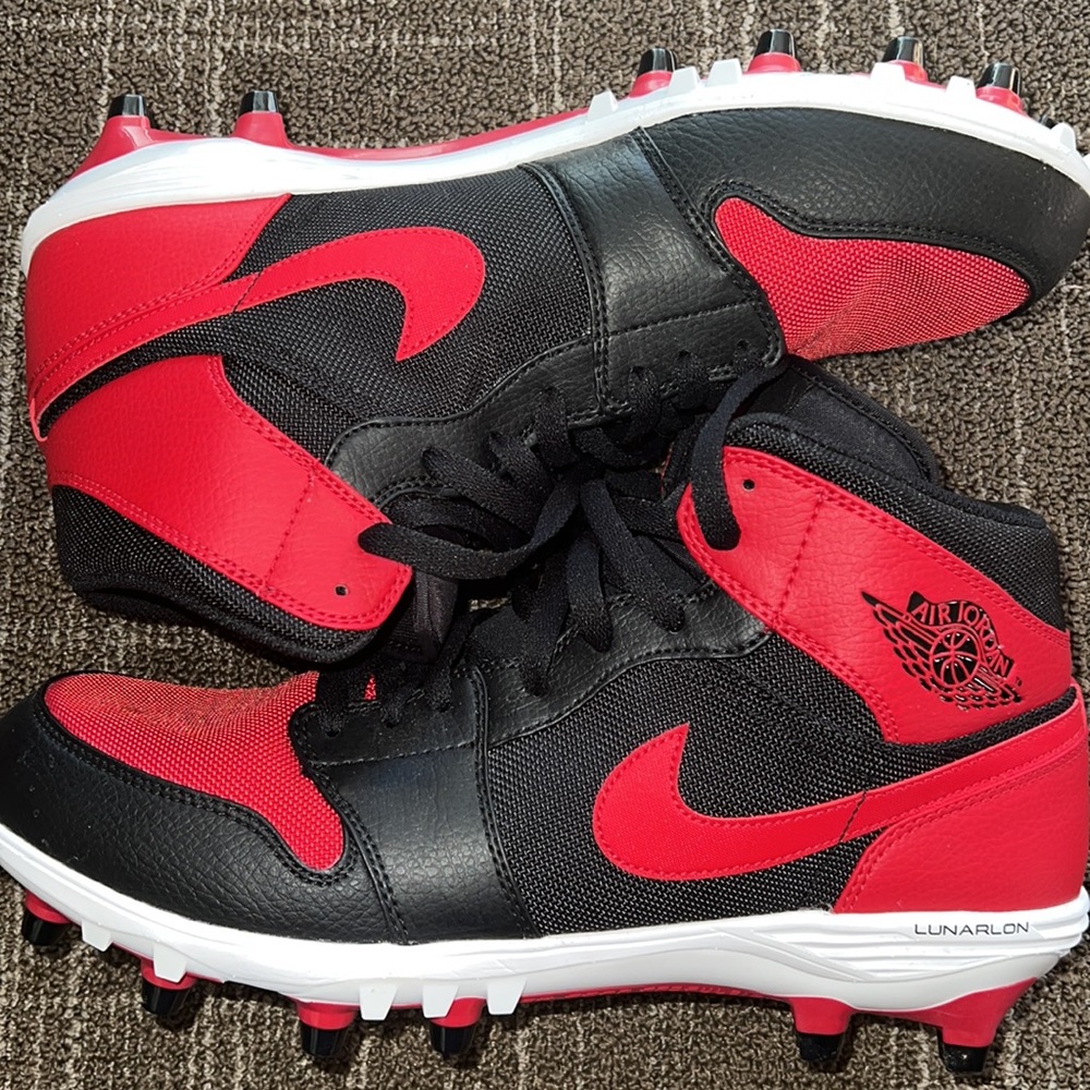 Men’s RARE Nike Air Jordan Lunarlon Cleats NWOT